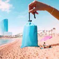 Duża mata na plażę lub łono natury – niebieska